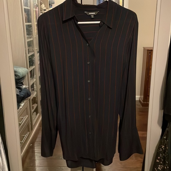 Express Top - Picture 2 of 5